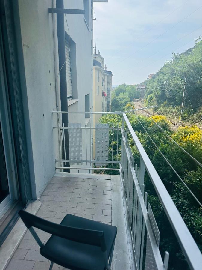 Entire 3 Bed Rooms Apartment,Centrum Genua Exteriör bild