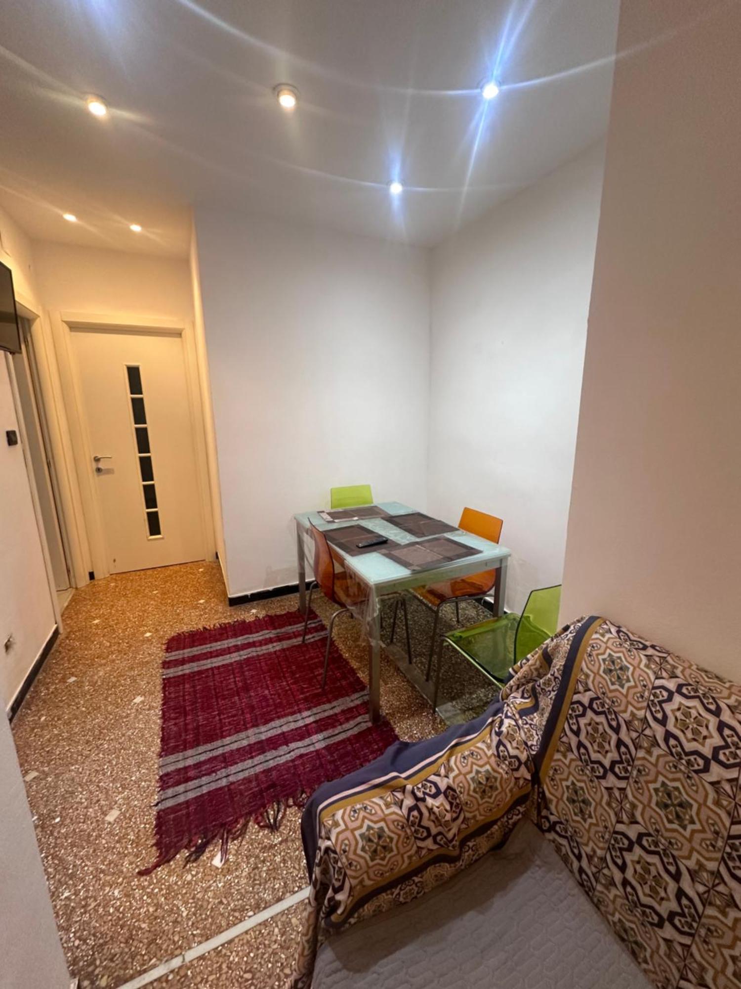 Entire 3 Bed Rooms Apartment,Centrum Genua Exteriör bild